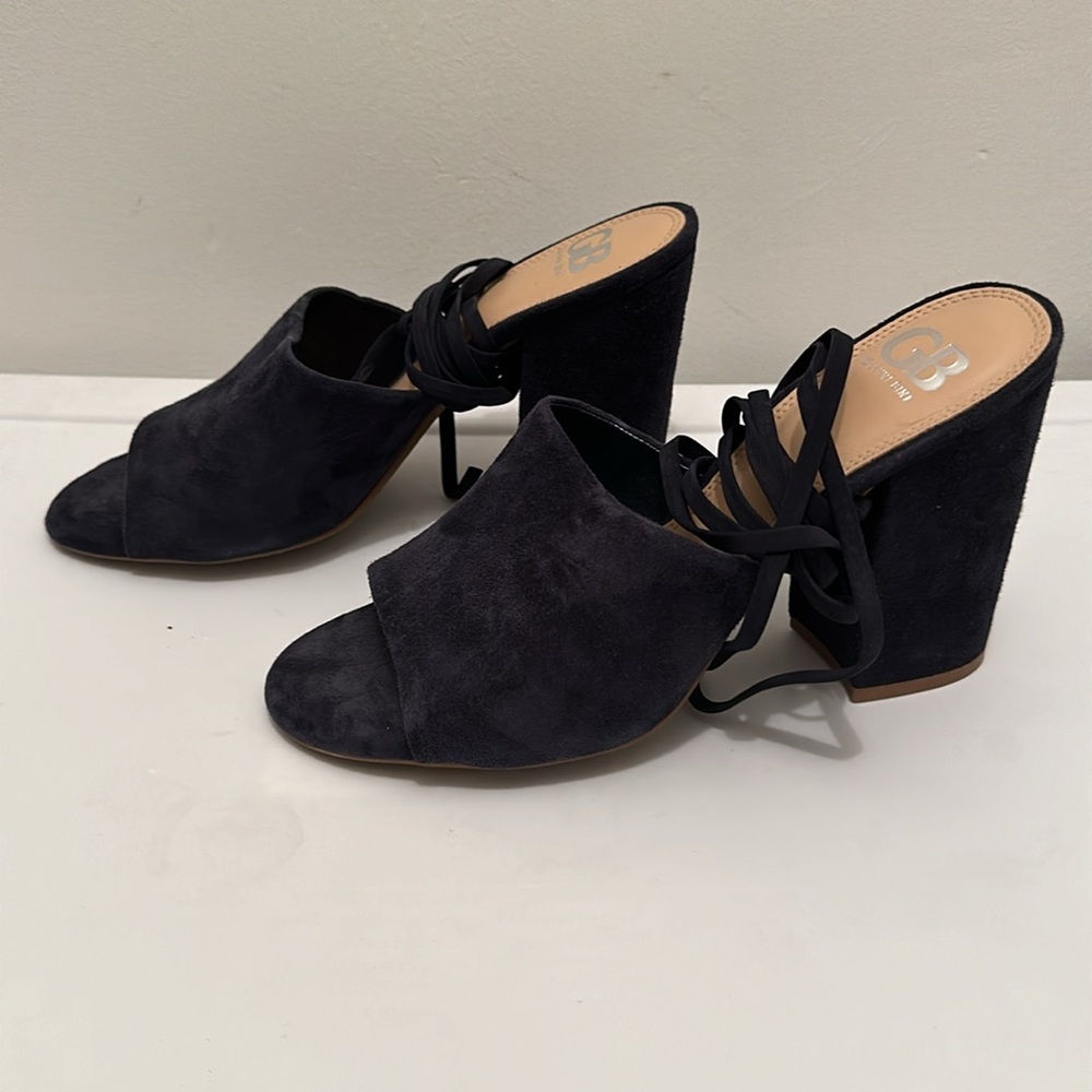 NWOT Gianni Bini Navy Suede Strappy Tie Ankle Mule Heels
